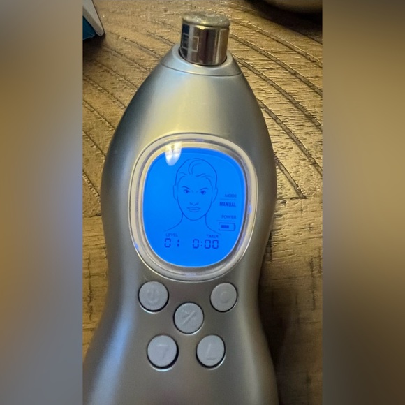 Rodan + Fields Macro Exfoliator DISCONTINUED HTF - Picture 6 of 11